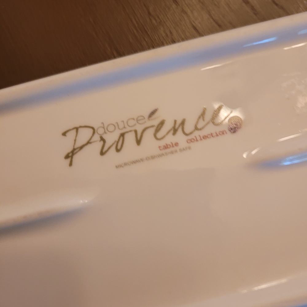 Olive Design Serveware Set - Picture 8 of 9